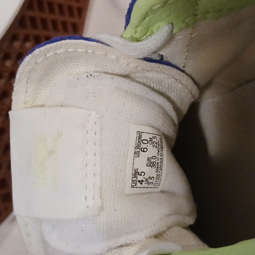 Vans Sk8-LowCheckerboard sneaker - size 4.5 - Picture 10 of 11